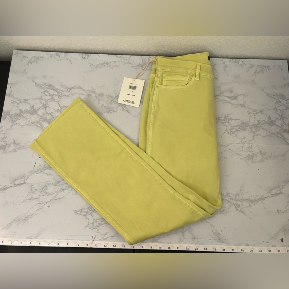 7 For All Mankind Slim Jeans Italian Fabric Womens 31 Lime Green NWT $218 MSRP​